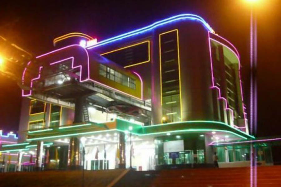 Den-led-ngoai-troi-mau-2